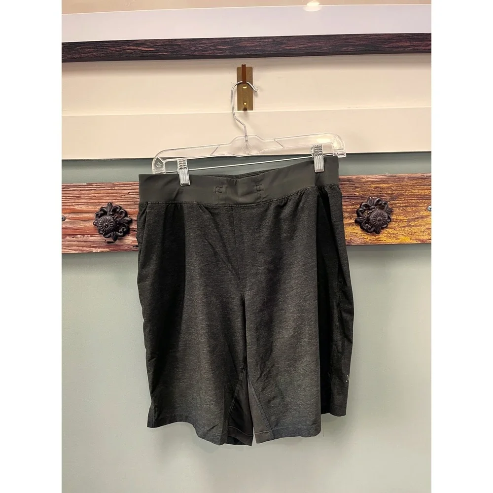 Lululemon Men's T.H.E.‎ Linerless Workout Shorts Forest Green Size  M Athletic